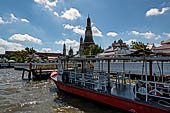 Bangkok Wat Arun - The ferry pier along the Chao Praya River.